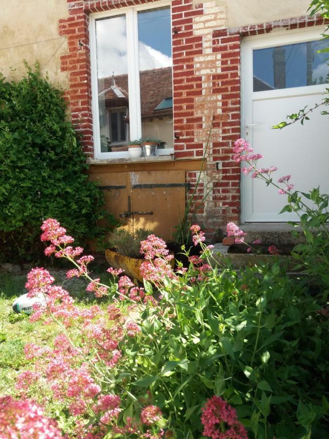 Campagn'Arts Bed & Breakfast Villechétif Eksteriør bilde